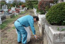 時々、ドシャ降りの雨が降るあいにくの天気でしたが、最後まで清掃活動をやりきりました。